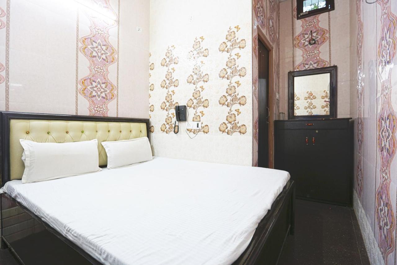 מוראדאבאד Spot On 43436 Hotel Mannat Spot מראה חיצוני תמונה