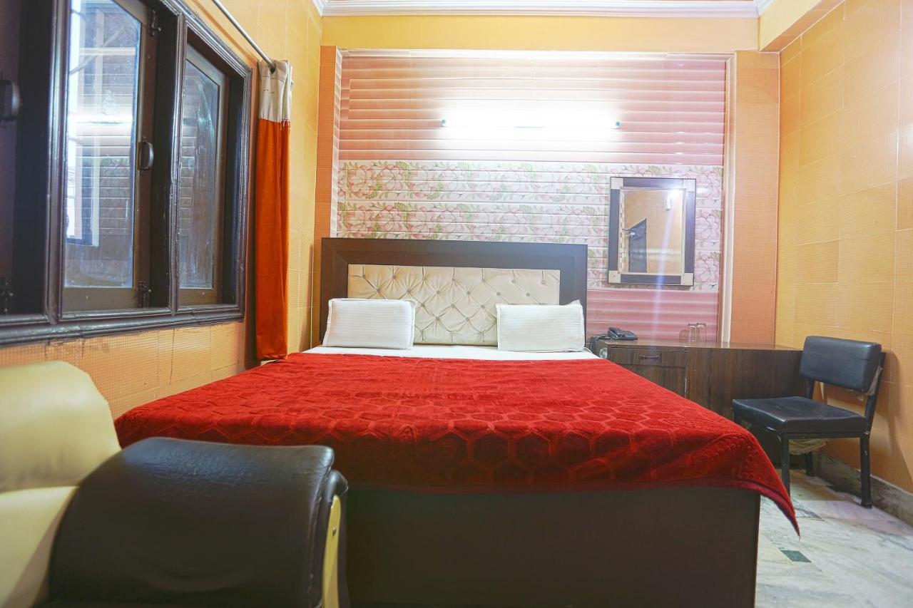 מוראדאבאד Spot On 43436 Hotel Mannat Spot מראה חיצוני תמונה