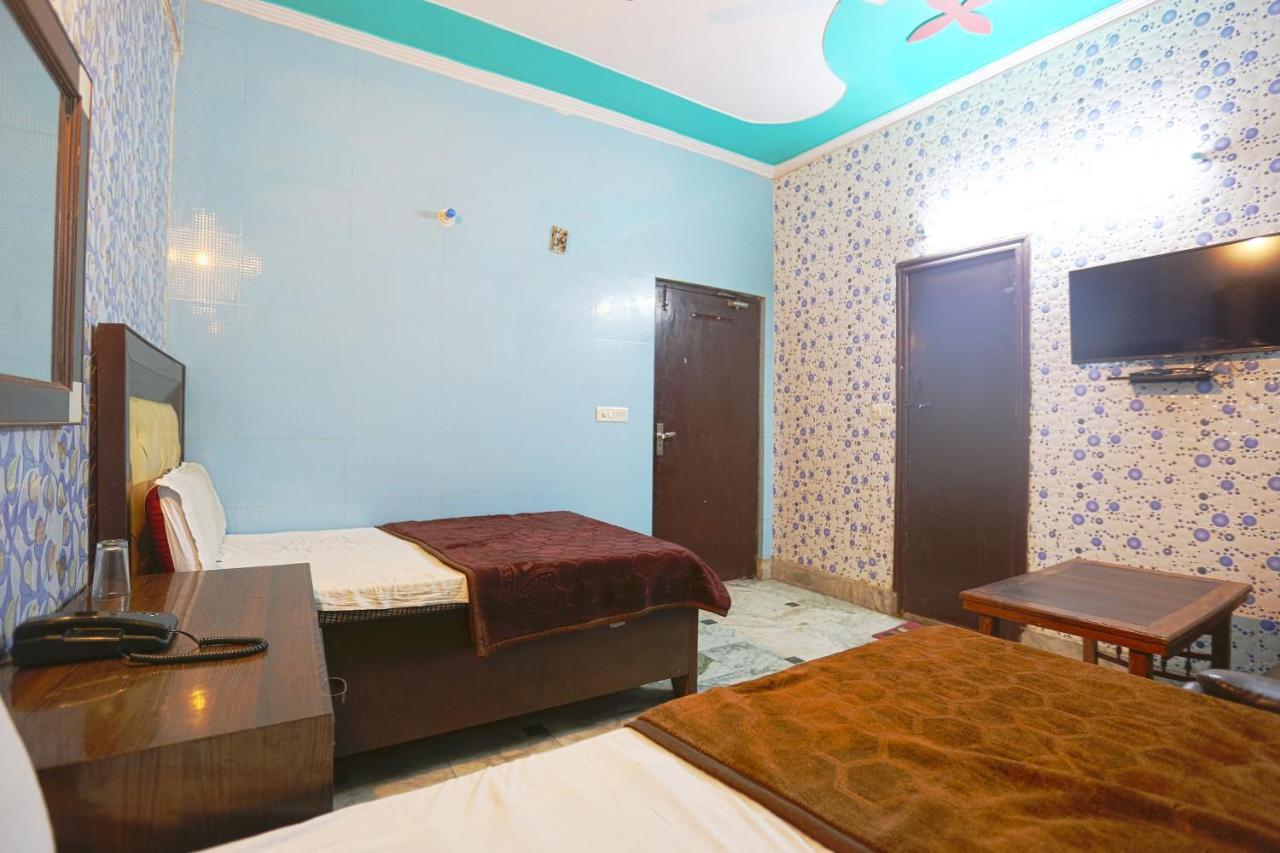מוראדאבאד Spot On 43436 Hotel Mannat Spot מראה חיצוני תמונה