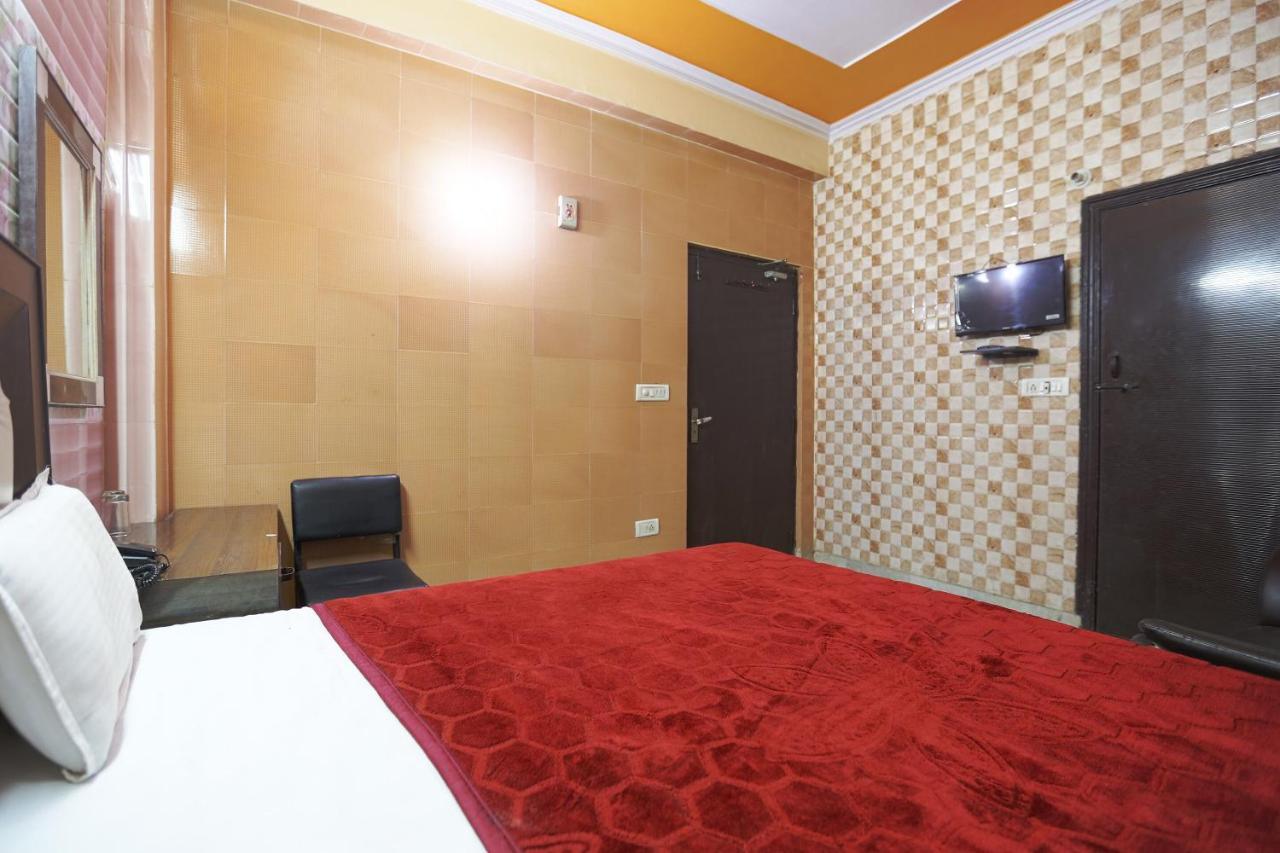מוראדאבאד Spot On 43436 Hotel Mannat Spot מראה חיצוני תמונה